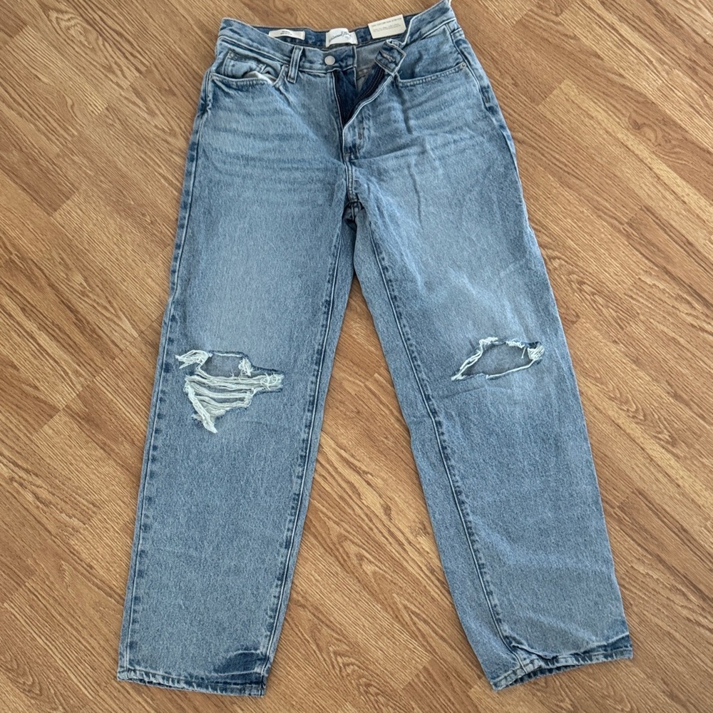 Universal Thread Light Blue Boyfriend Jeans